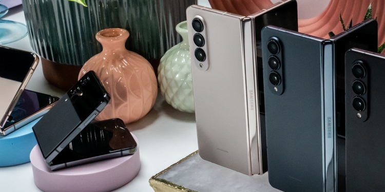 samsung-has-released-the-stable-one-ui-8-update-for-the-z-fold4-z-flip4-m36-and-f36-models
